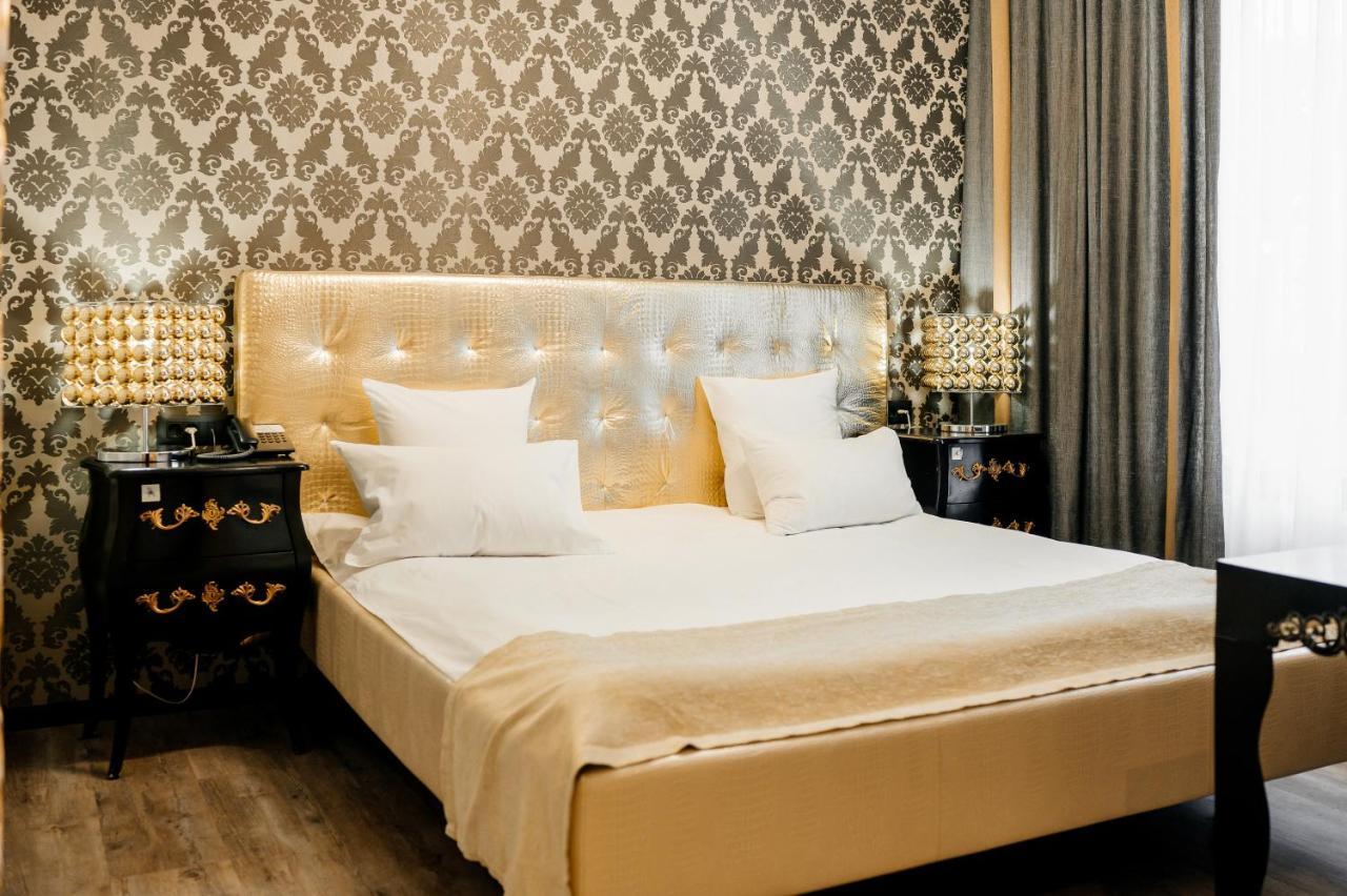 Weekend Boutique Hotel Kisinyov Kültér fotó