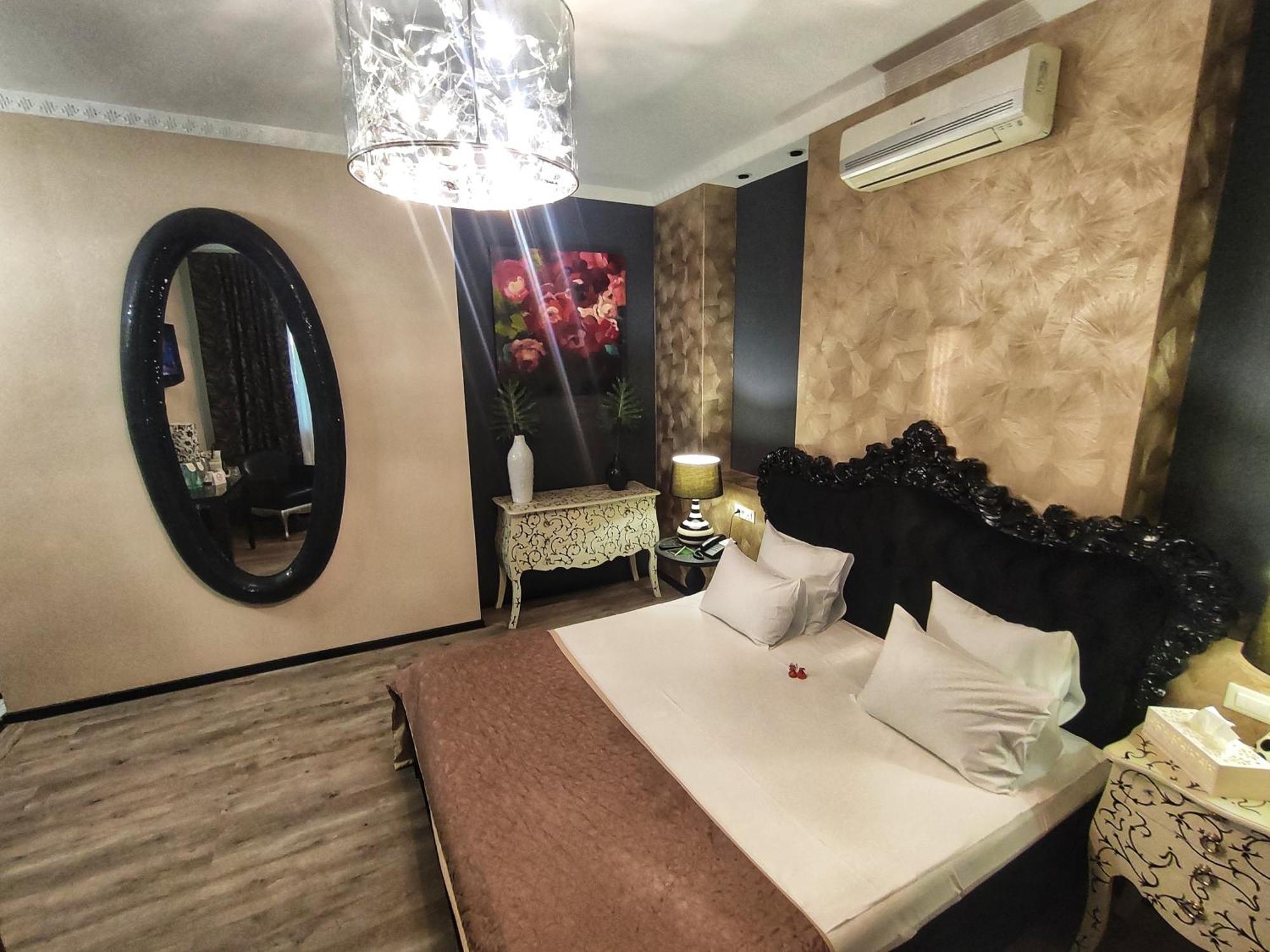 Weekend Boutique Hotel Kisinyov Kültér fotó