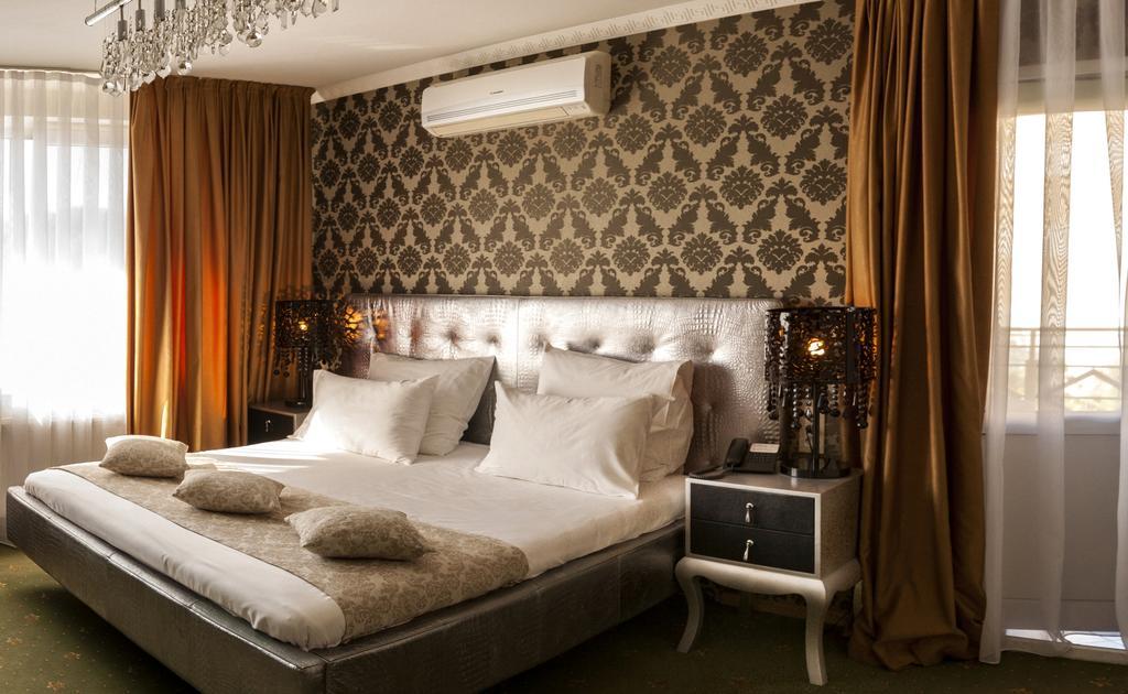 Weekend Boutique Hotel Kisinyov Kültér fotó