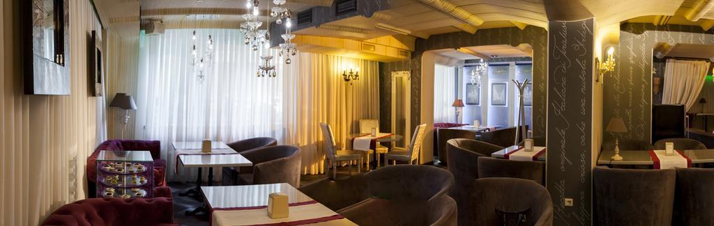 Weekend Boutique Hotel Kisinyov Kültér fotó