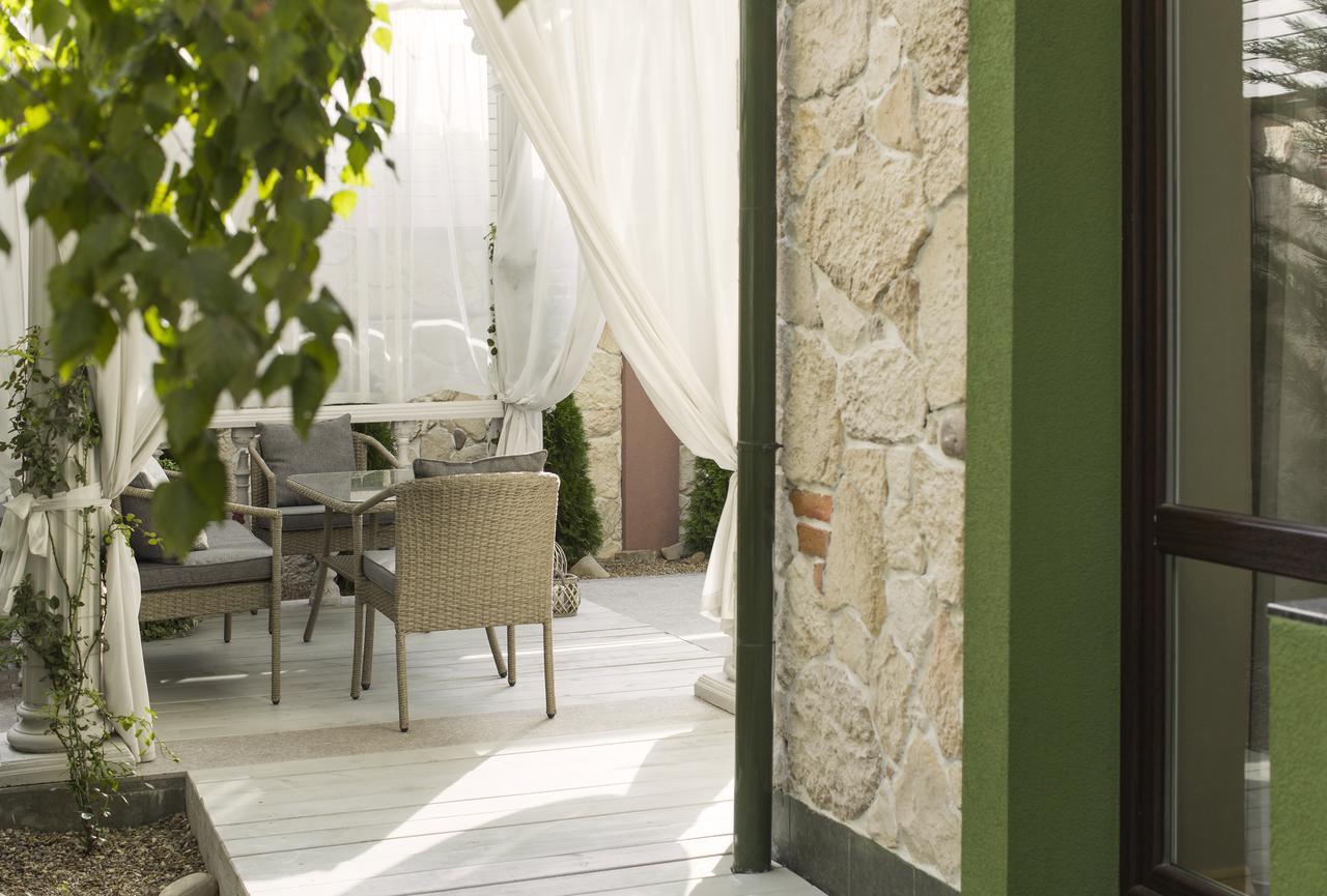 Weekend Boutique Hotel Kisinyov Kültér fotó