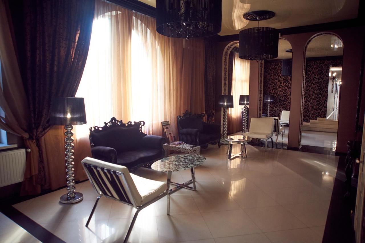 Weekend Boutique Hotel Kisinyov Kültér fotó
