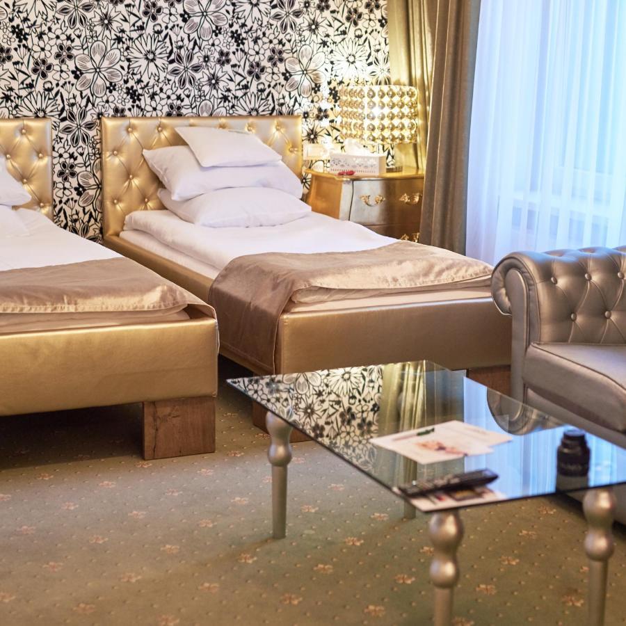 Weekend Boutique Hotel Kisinyov Kültér fotó