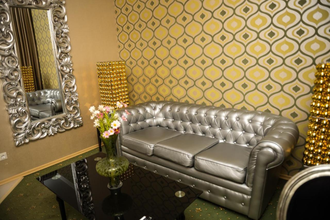 Weekend Boutique Hotel Kisinyov Kültér fotó
